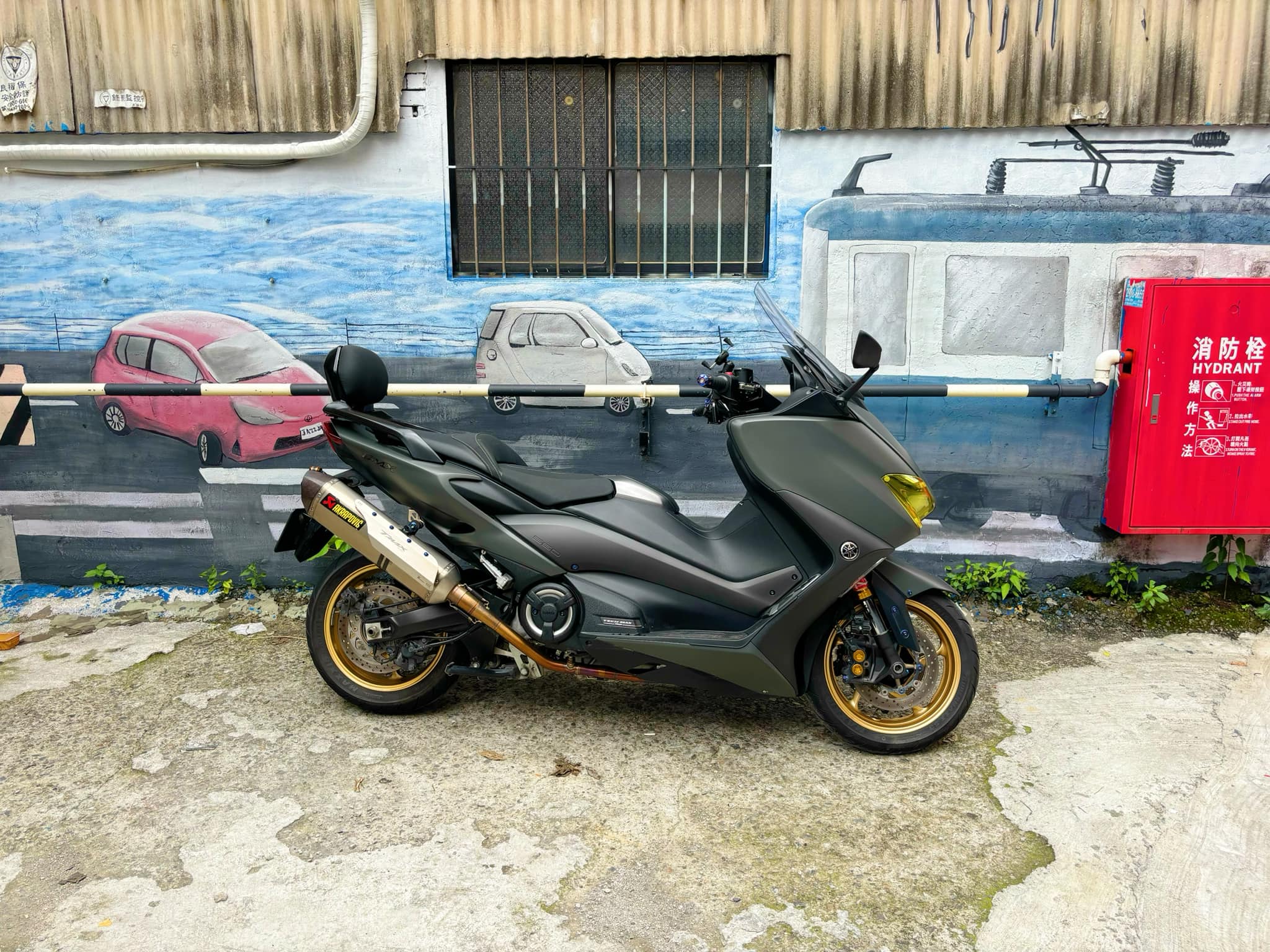 YAMAHA TMAX560 - 中古/二手車出售中 YAMAHA TMAX560 頂規版公司車 | 個人自售