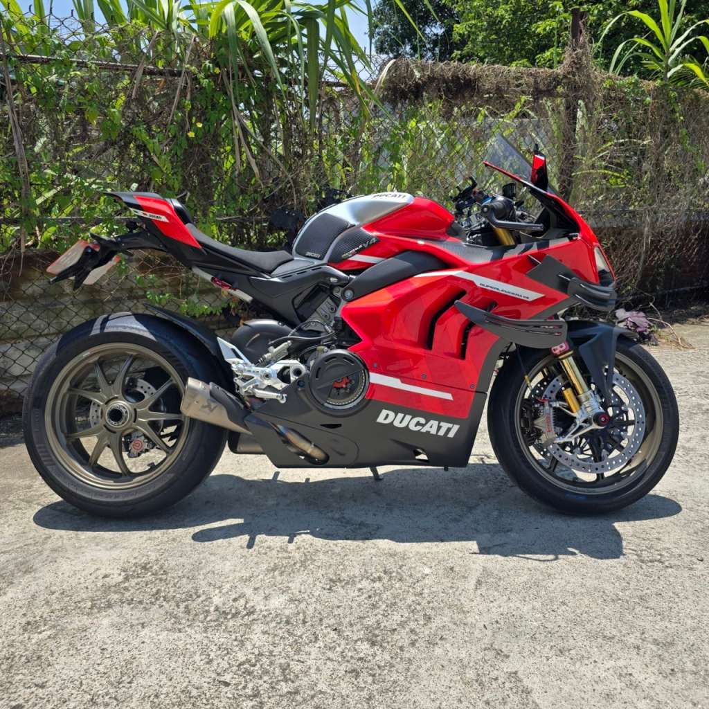 DUCATI PANIGALE V4S superleggera樣式 - 中古/二手車出售中 DUCATI PANIGALE V4S superleggera樣式 | J.C.重車