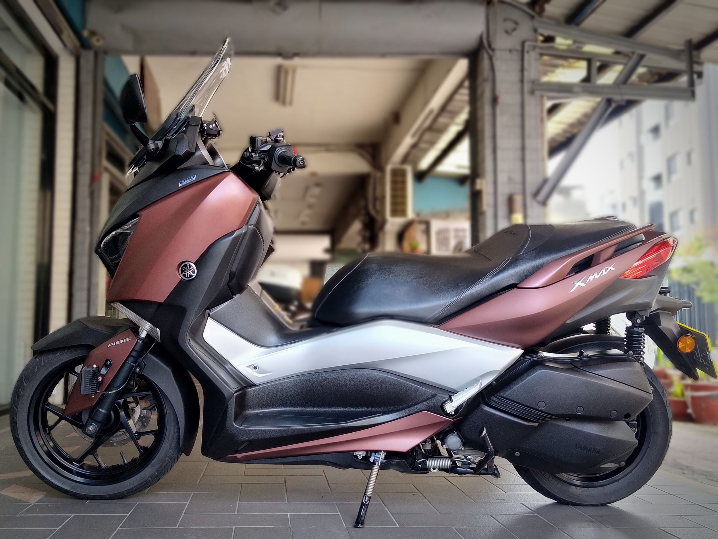 YAMAHA X-MAX 300 - 中古/二手車出售中 X-MAX ABS 總代理，無傷漂亮只跑12480km | 成蘆進口摩托車