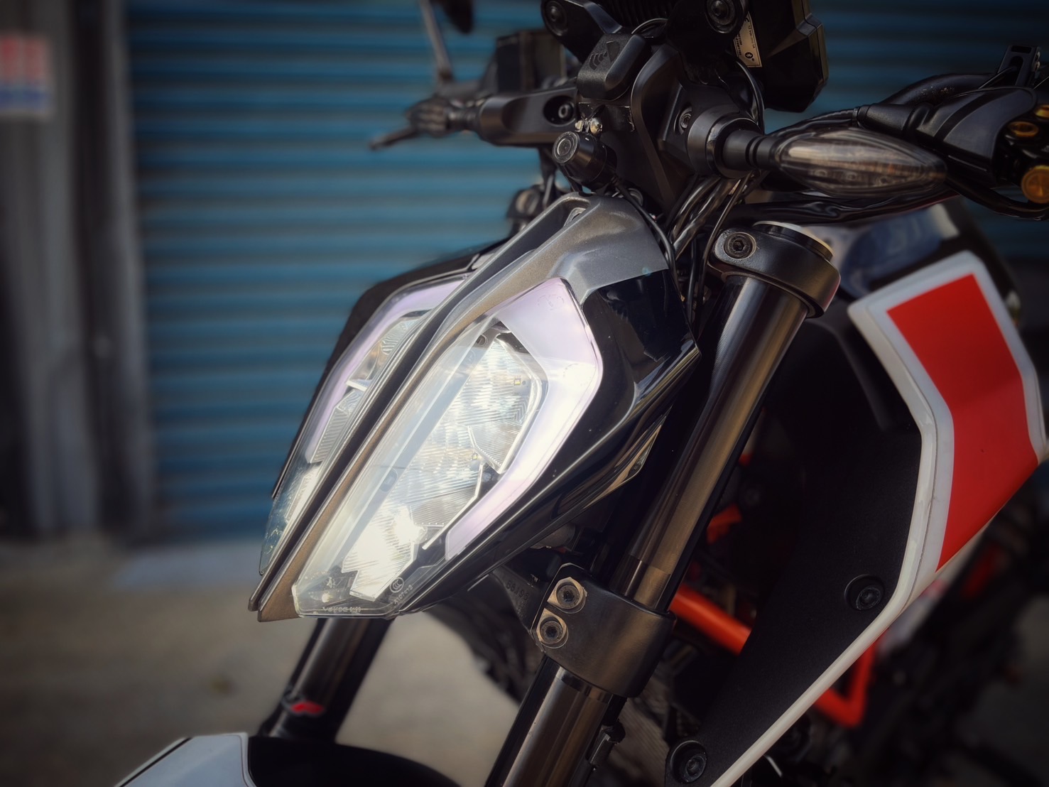 KTM 390DUKE - 中古/二手車出售中 Duke390 總代理 全車彩貼 改裝排氣管（合格）反打 小資族二手重機買賣 | 小資族二手重機買賣