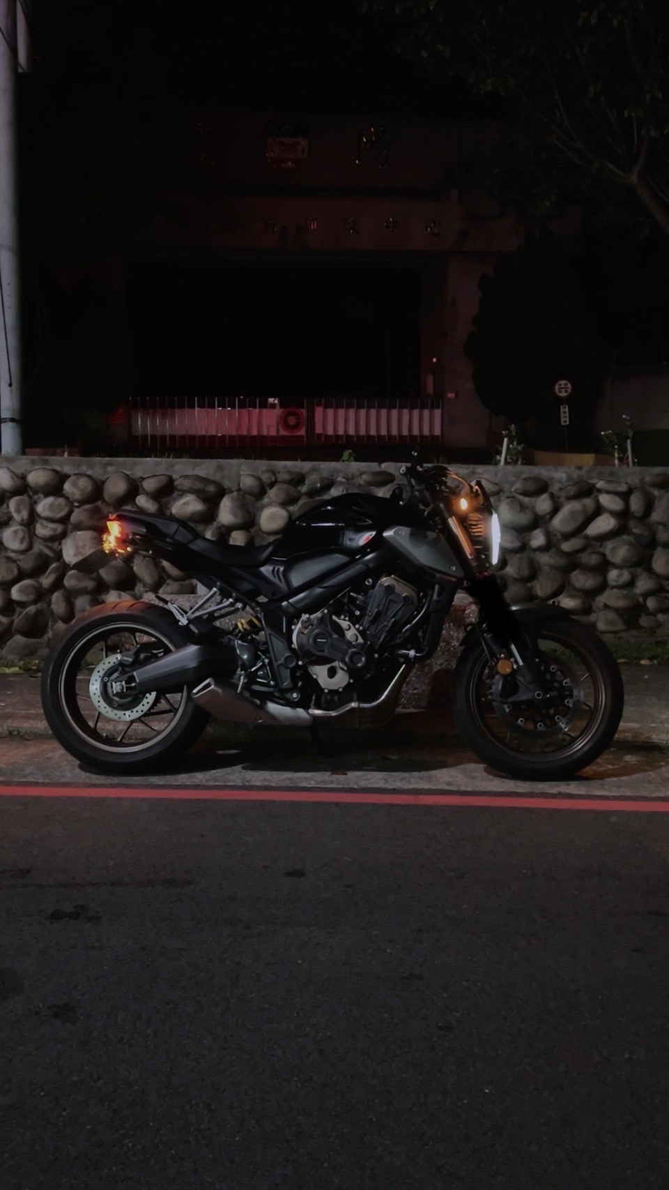 HONDA CB650R - 中古/二手車出售中 2019 CB650R 精品改 無倒無摔 原廠保養 | 個人自售