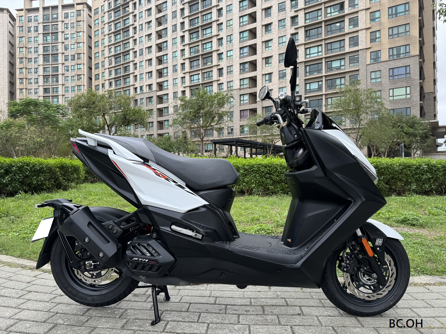 光陽 KRV MOTO 180 TCS - 中古/二手車出售中 【新竹長龍車業】KYMCO 光陽 KRV Moto 180 TCS 6967KM | 新竹長龍車業行