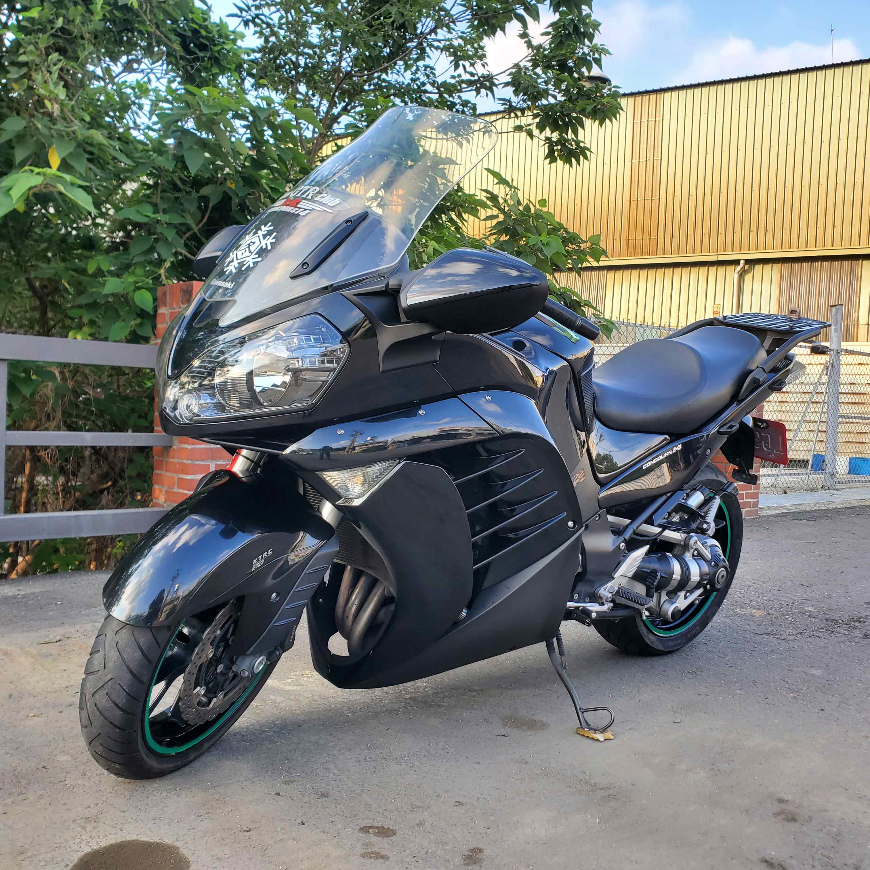 KAWASAKI CONCOURS 14 (1400GTR) - 中古/二手車出售中 2014 川崎 KAWASAKI GTR1400 紅牌巡航車 公路巡航 旅行車 紅牌重機 可全額分期 | 飛翔國際