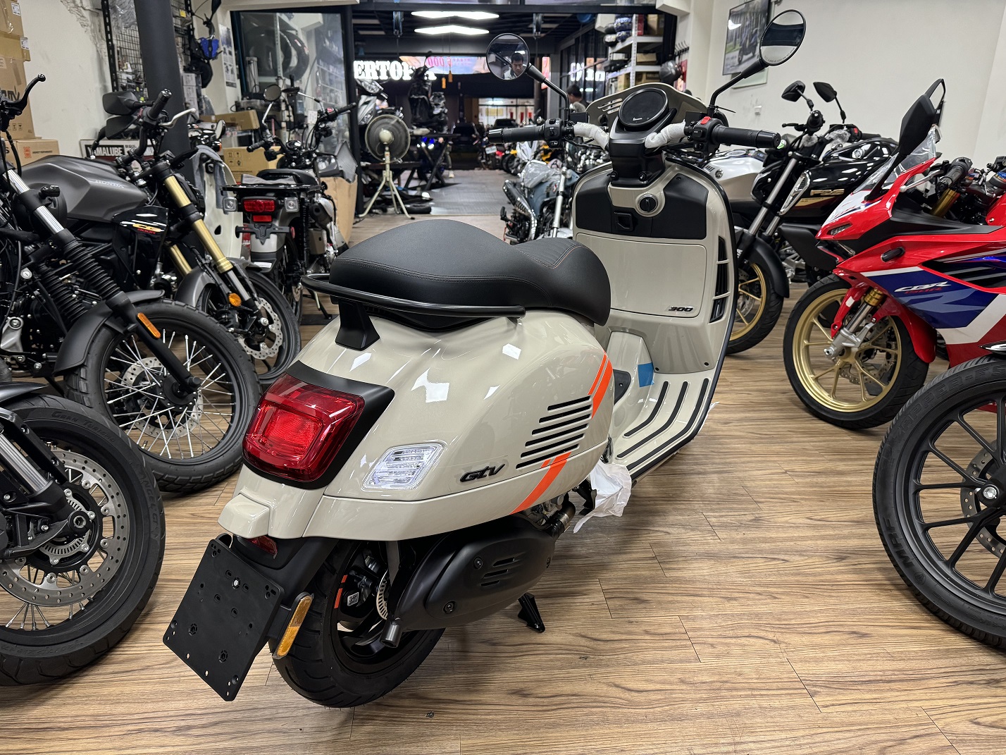 VESPA GTV300ie新車出售中 【新竹長龍車業】Vespa 偉士牌 GTV 300 | 新竹長龍車業行