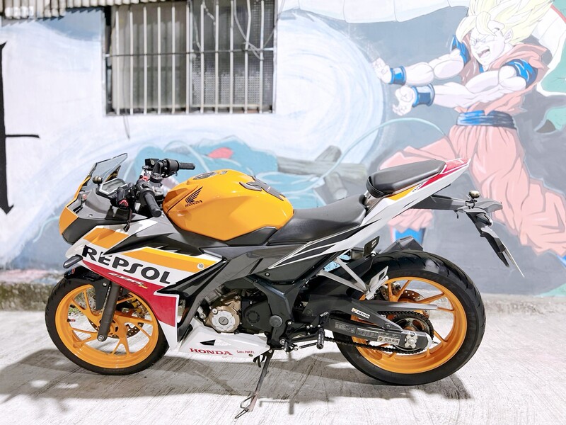 HONDA CBR150R - 中古/二手車出售中 HONDA CBR150R ABS 協助分期、託運、換車補貼、代償結清  Line ID:@q0984380388 | 小菜輕重機