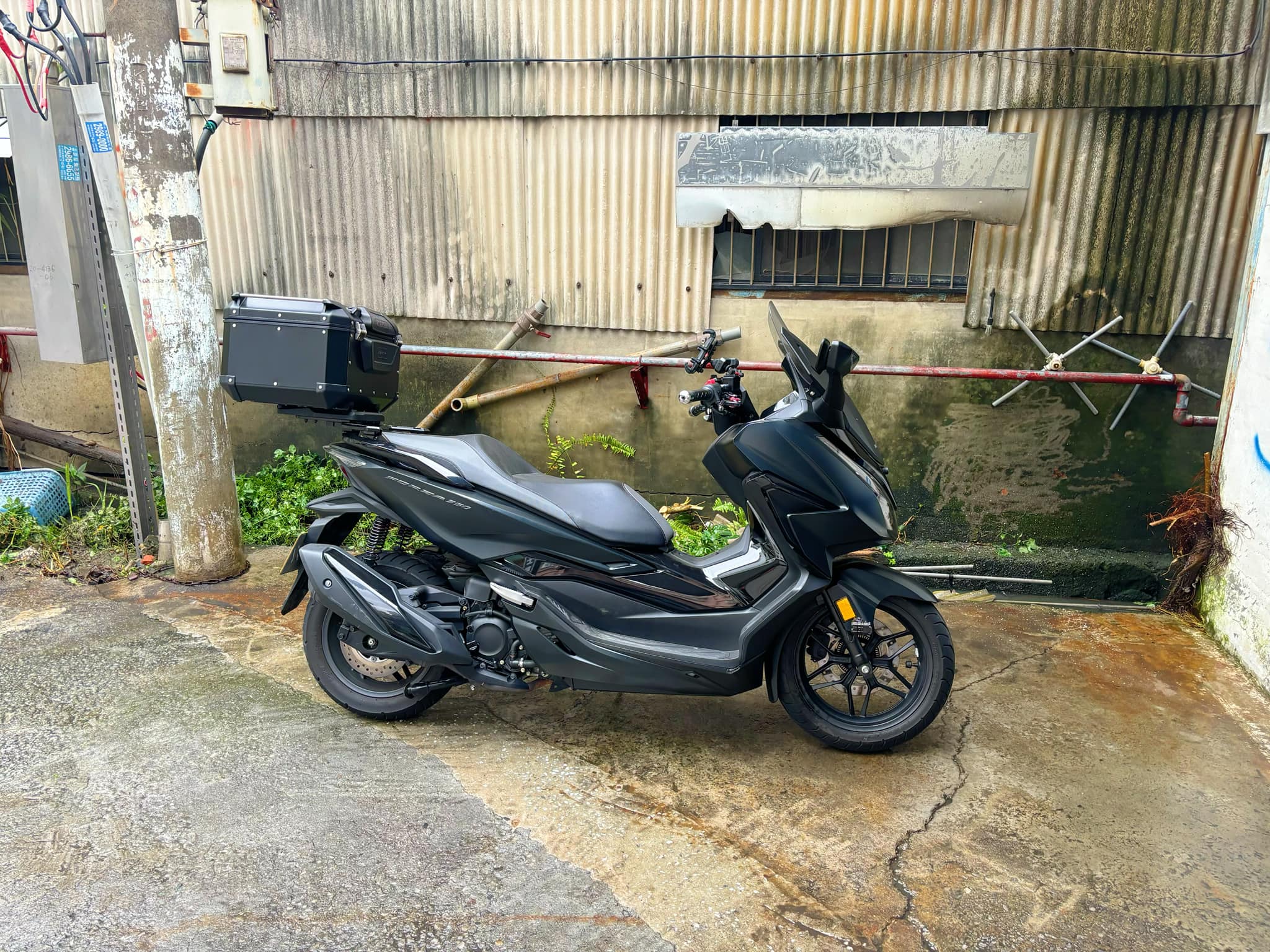 HONDA  FORZA350 台本車 - 中古/二手車出售中 HONDA FORZA350 台本車 | 個人自售