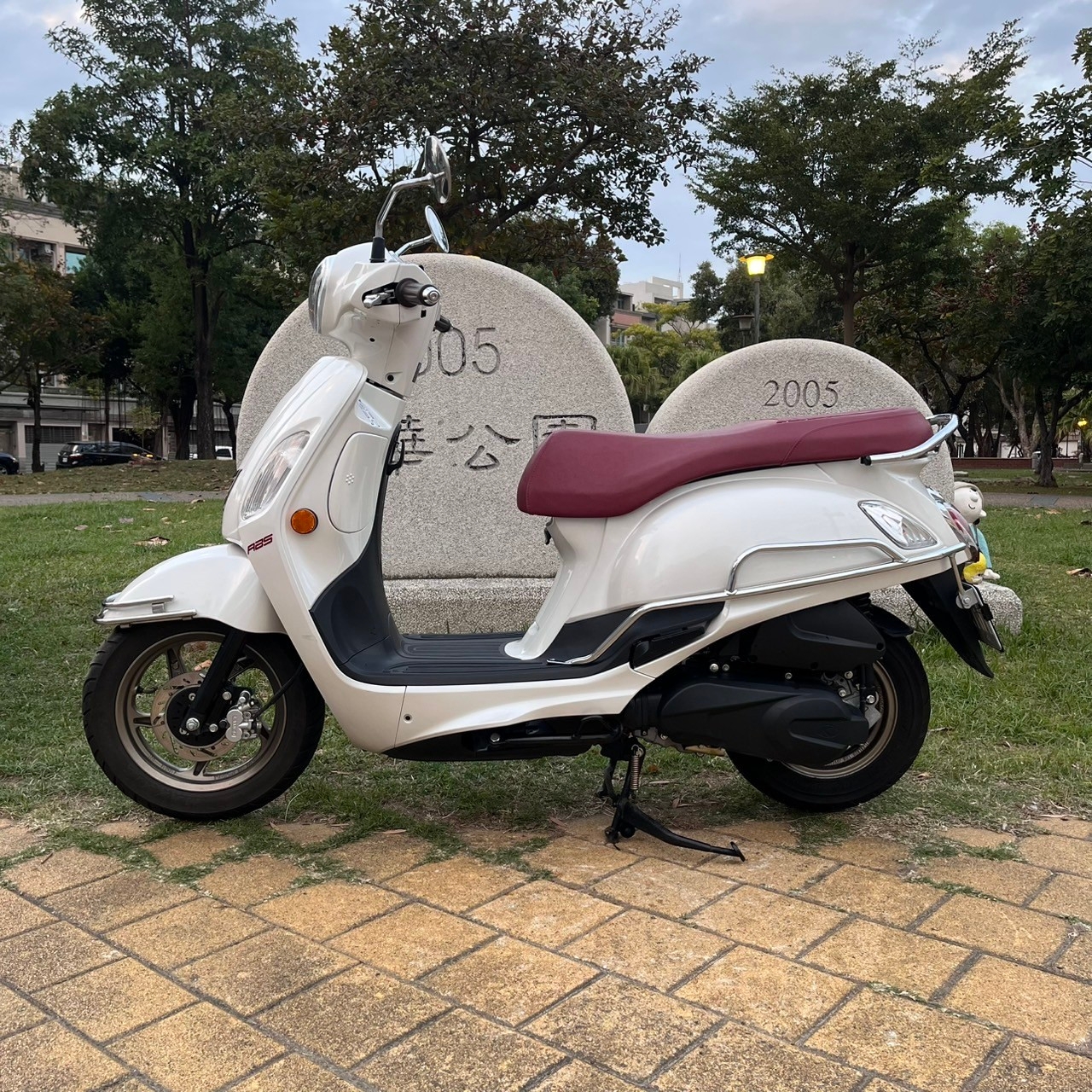 光陽 LIKE 125 - 中古/二手車出售中 2022 光陽 LIKE 125 ABS #3811  | 貳輪嶼中古機車專賣-台南店