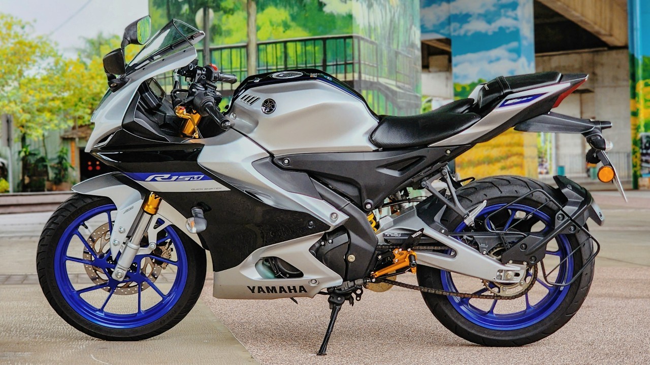 YAMAHA YZF-R15(泰規) - 中古/二手車出售中 2022 YAMAHA YZF R15 V4 M版 原廠配備超多 僅跑七千公里 | 個人自售