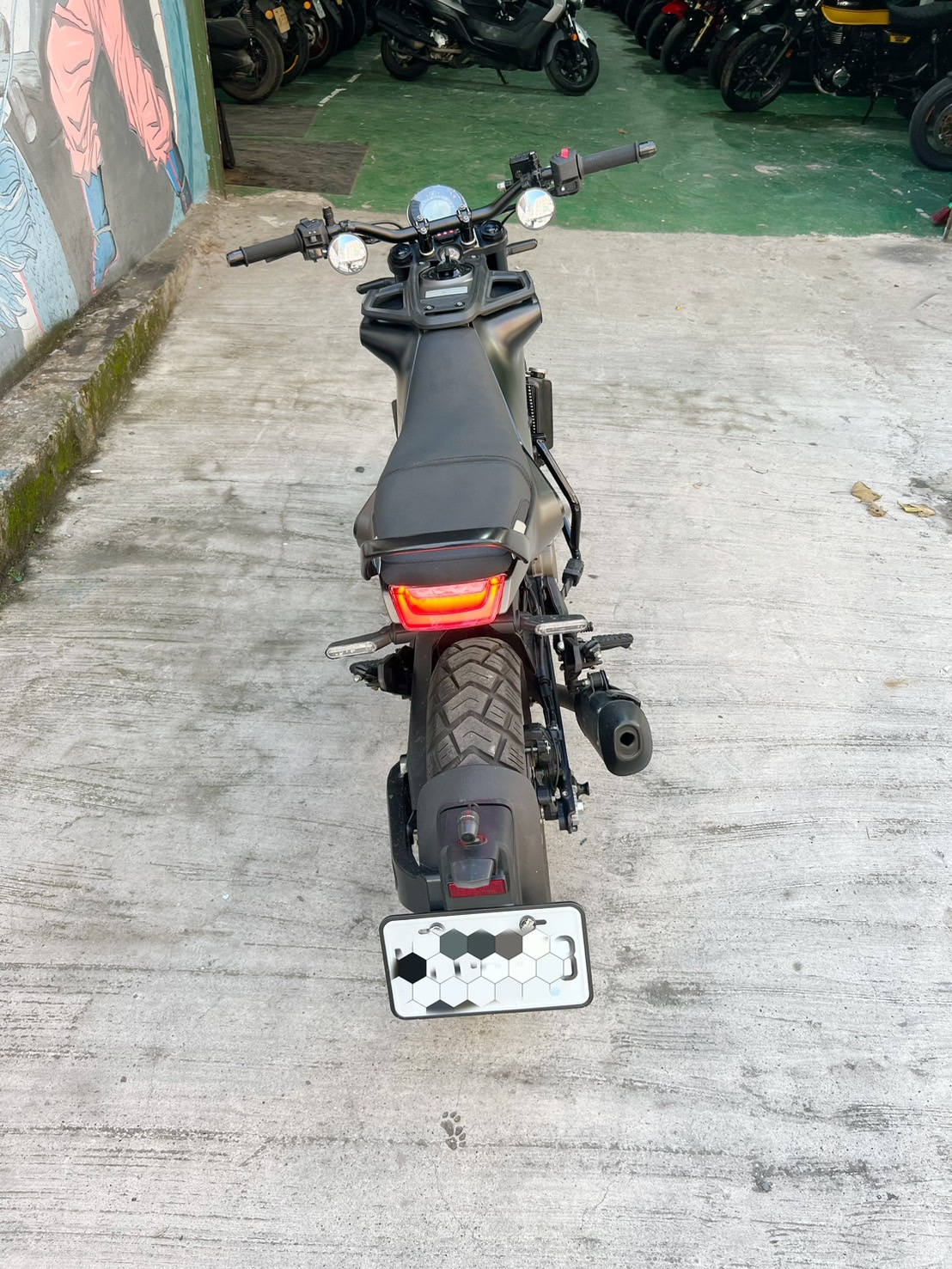 HUSQVARNA SVARTPILEN 250 - 中古/二手車出售中 HUSQVARNA Svartpilen 黑箭250 | 大蔡