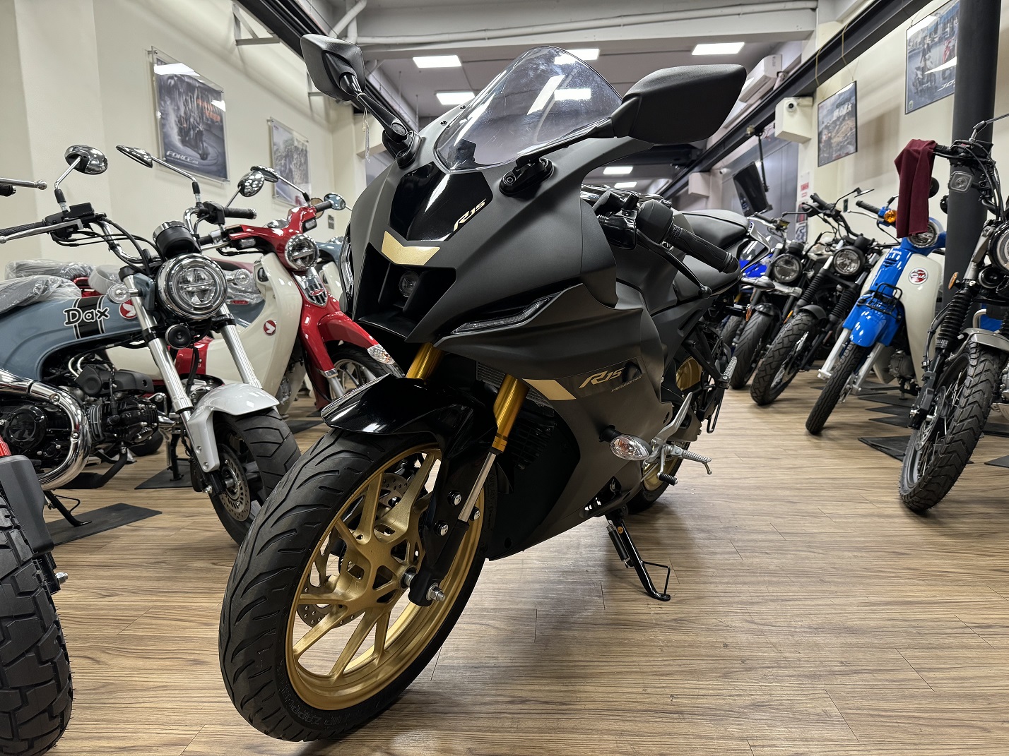 YAMAHA R15V4新車出售中 【新竹長龍車業】YAMAHA 山葉 2024 全新 R15V4 | 新竹長龍車業行