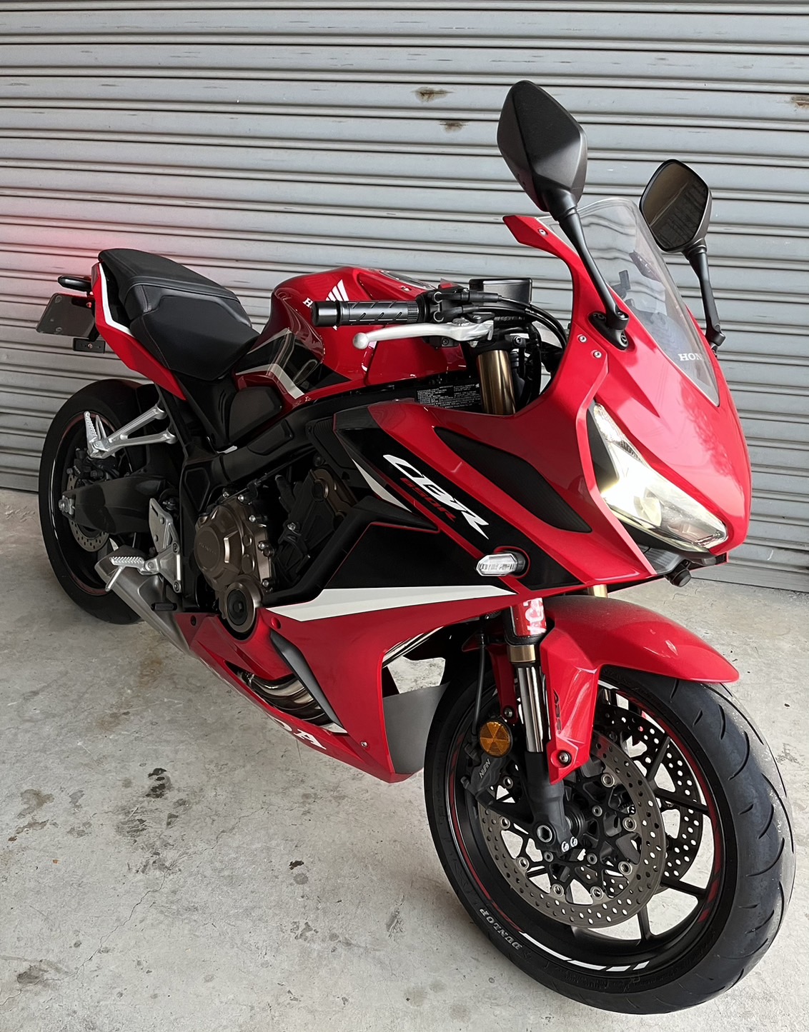 【個人自售】HONDA CBR650R - 「Webike-摩托車市」 一手車 CBR650R 掛瓶後避震著地性佳 <實體店看車試乘>