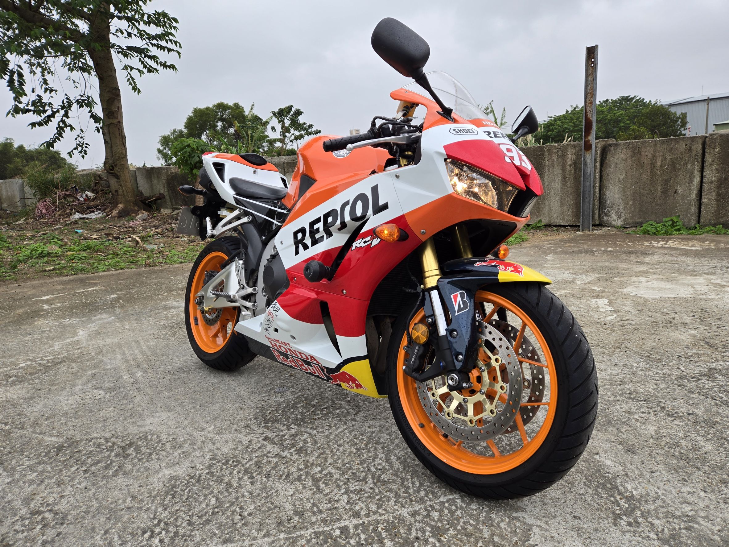 HONDA CBR600RR - 中古/二手車出售中 [出售] 2015年 HONDA CBR600RR | 老爹重機