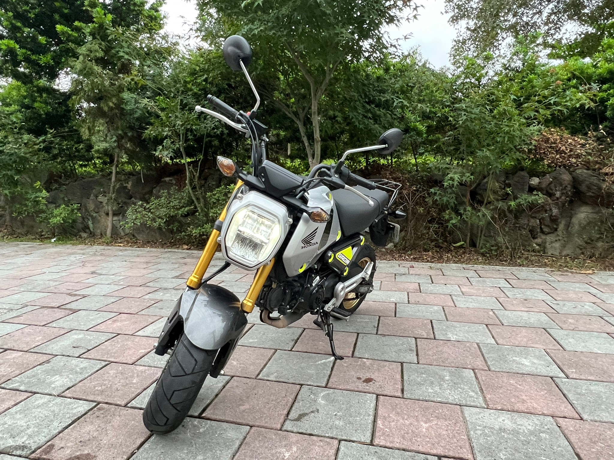 HONDA MSX125(GROM) - 中古/二手車出售中 HONDA Msx Grom 125 協助分期、託運、換車補貼、代償結清 Line ID:@q0984380388 | 小菜輕重機