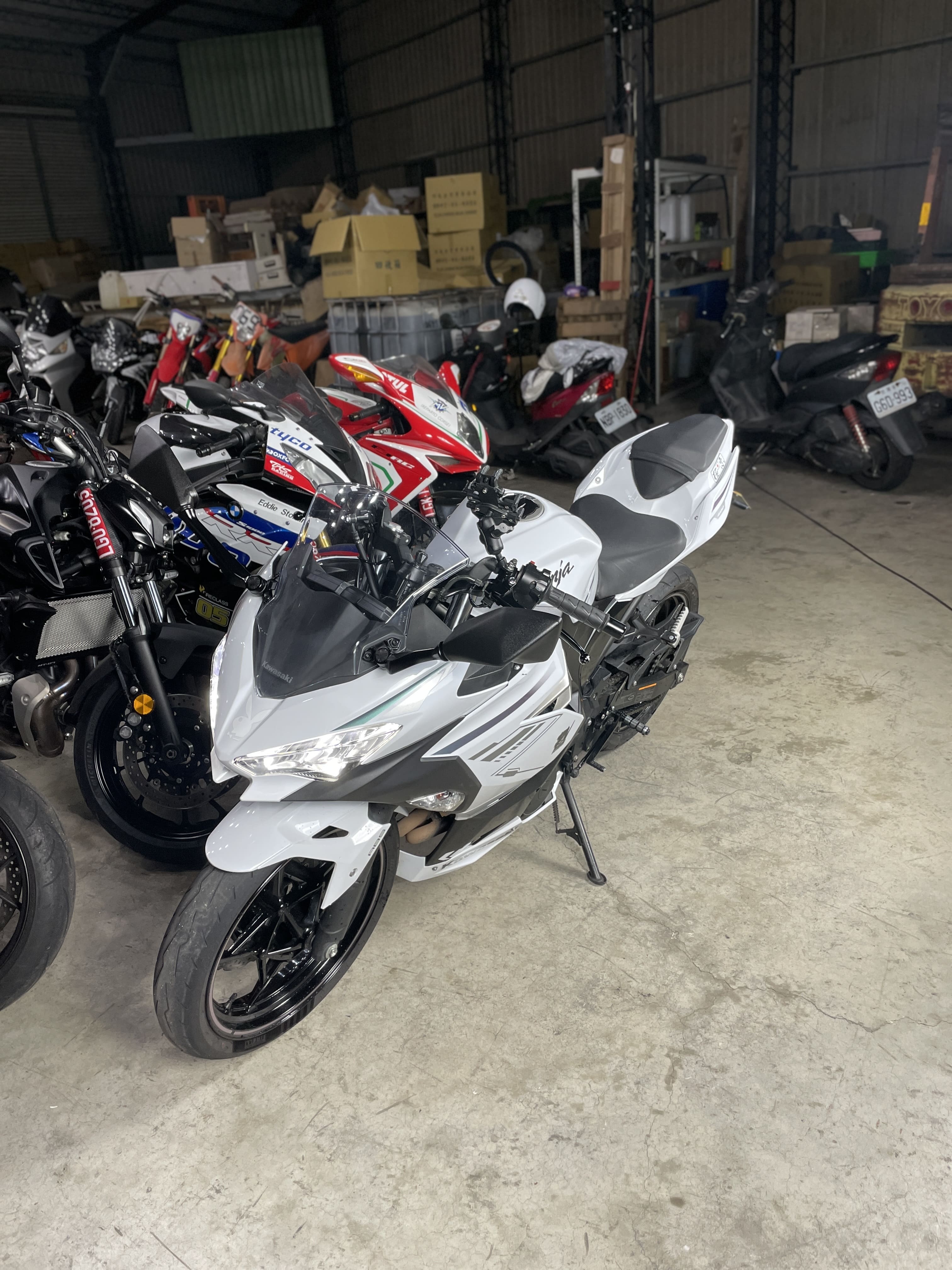 KAWASAKI NINJA400 - 中古/二手車出售中 2022 Kawasaki Ninja 400 | 繪馬重型機車股份有限公司