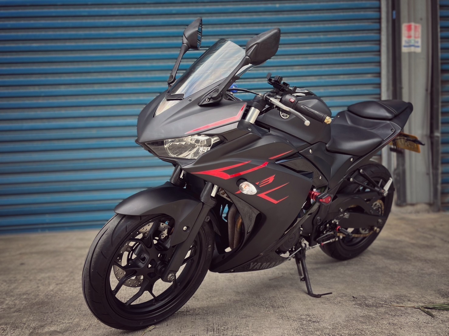 YAMAHA YZF-R3 - 中古/二手車出售中 改裝排氣管 Arashi腳踏 眾多改裝 小資族二手重機買賣 | 小資族二手重機買賣