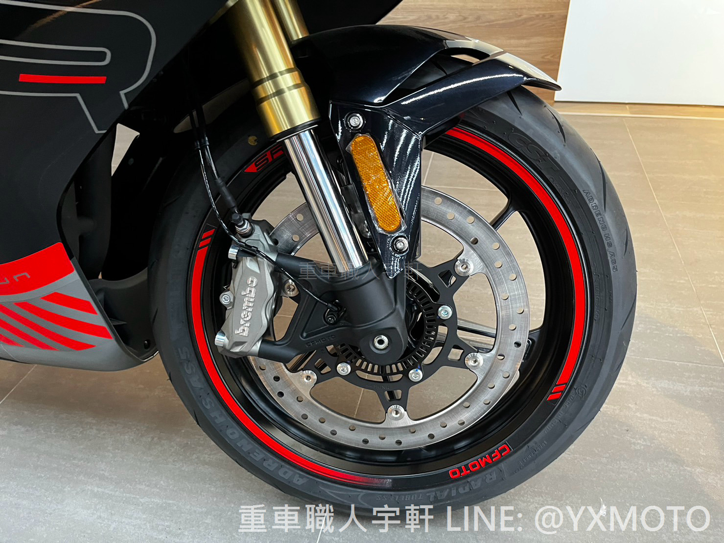 CFMOTO 450SR新車出售中 【重車職人宇軒】CFMOTO 450SR 銀黑紅 春風 總代理公司車 零利率實施中 | 重車銷售職人-宇軒 (敏傑)