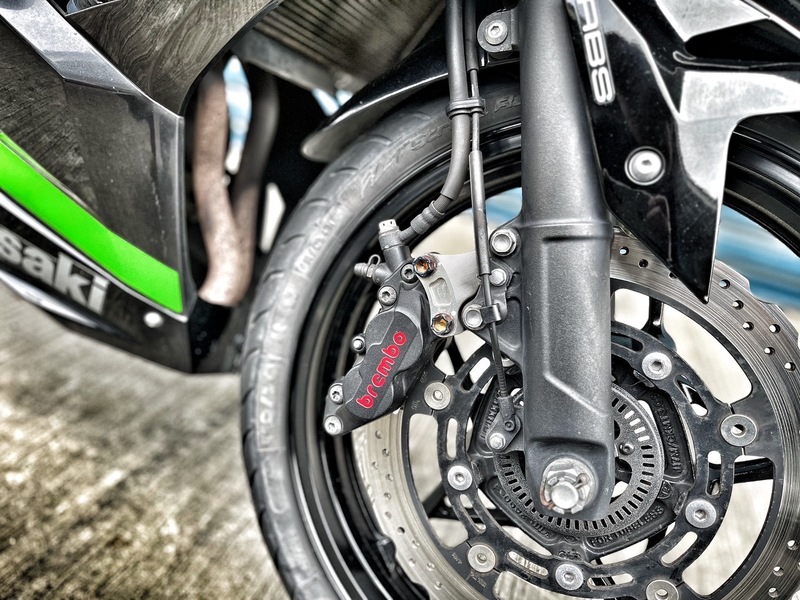 KAWASAKI NINJA400 - 中古/二手車出售中 Arrow排氣管 YSS前叉 Brembo卡鉗 安科總泵 超多改裝 小資族二手重機買賣 | 小資族二手重機買賣