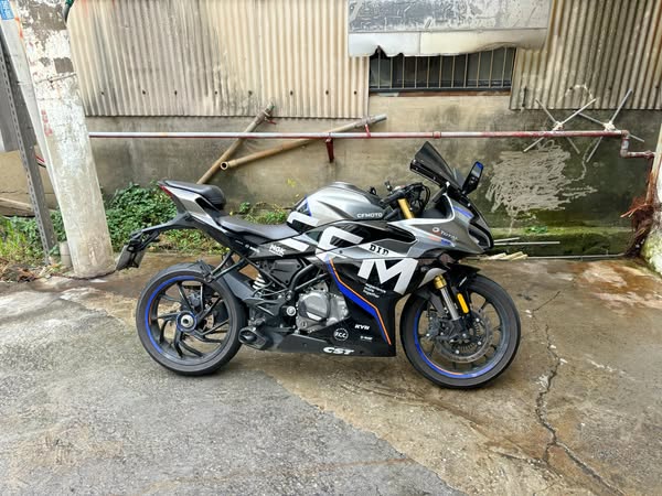 【個人自售】CFMOTO 春風250SR S - 「Webike-摩托車市」