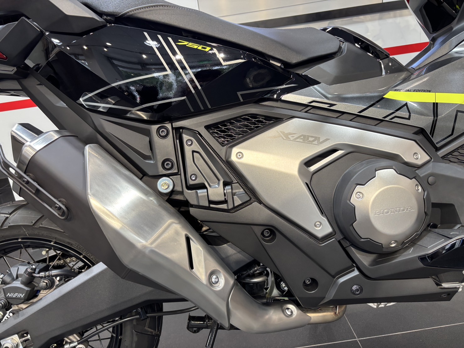 HONDA X-ADV - 中古/二手車出售中 X-ADV 出廠年份：2024.01 領牌年份：2024.05 行駛里程：271 公里 車輛所在：新北市中和區 售價 : 42.8 萬 | 個人自售