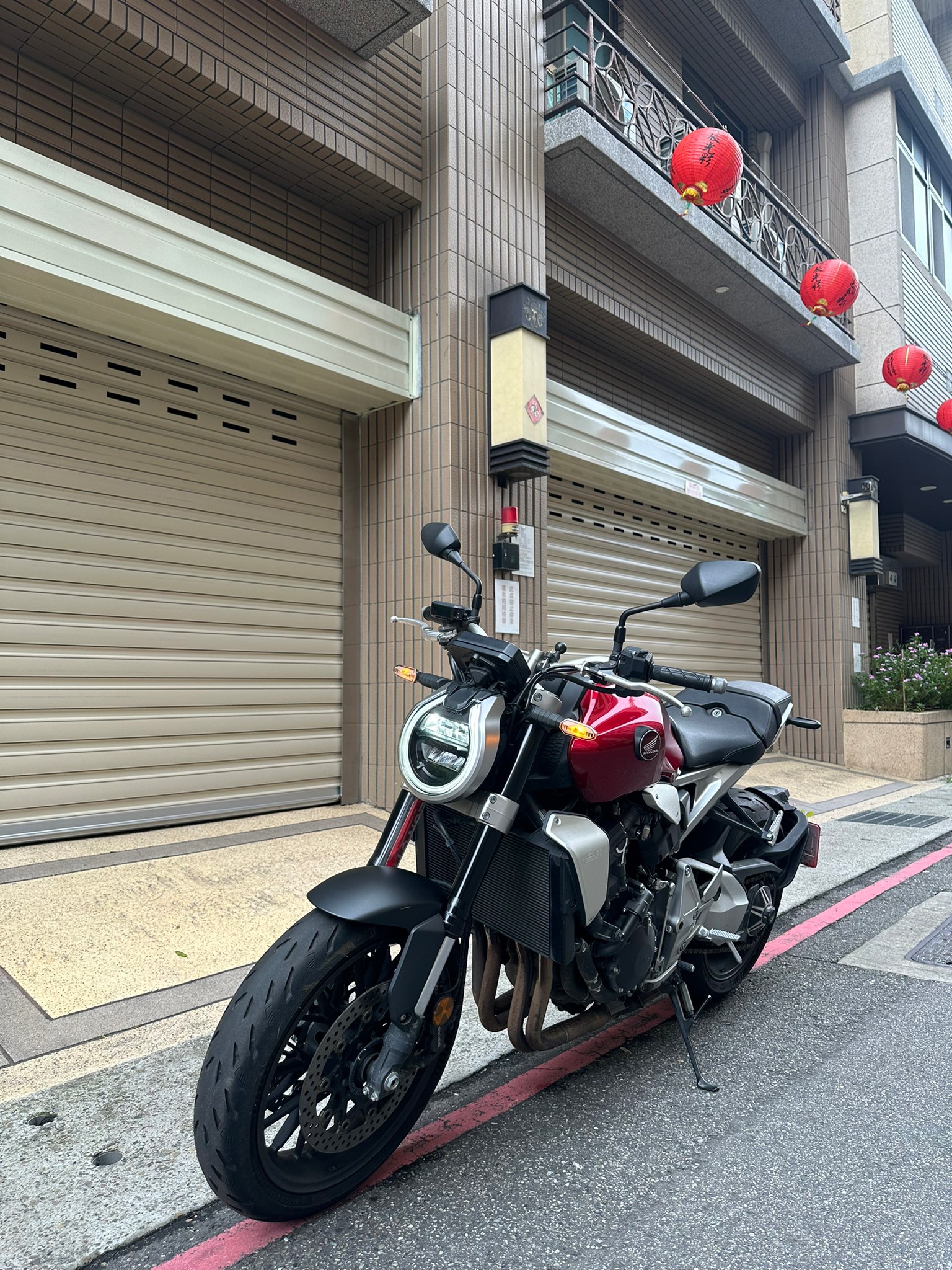 HONDA CB1000R - 中古/二手車出售中 【爵士小詩】2021年HONDA CB1000R ABS 台本車 | 個人自售