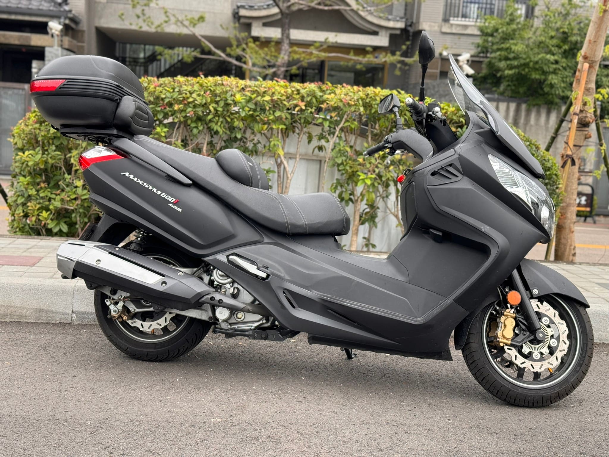 Maxsym Maxsym 600i ABS - 中古/二手車出售中 2017年 SYM Maxsym 600i ABS/0元交車/分期貸款/車換車/線上賞車/到府交車 | 翊帆國際重車