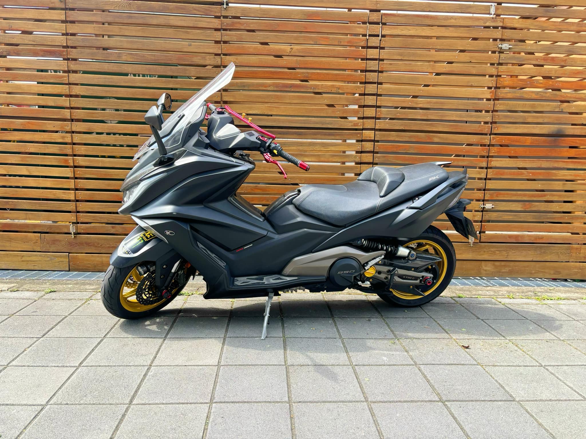 光陽 AK 550 - 中古/二手車出售中 光陽 AK550 | 個人自售