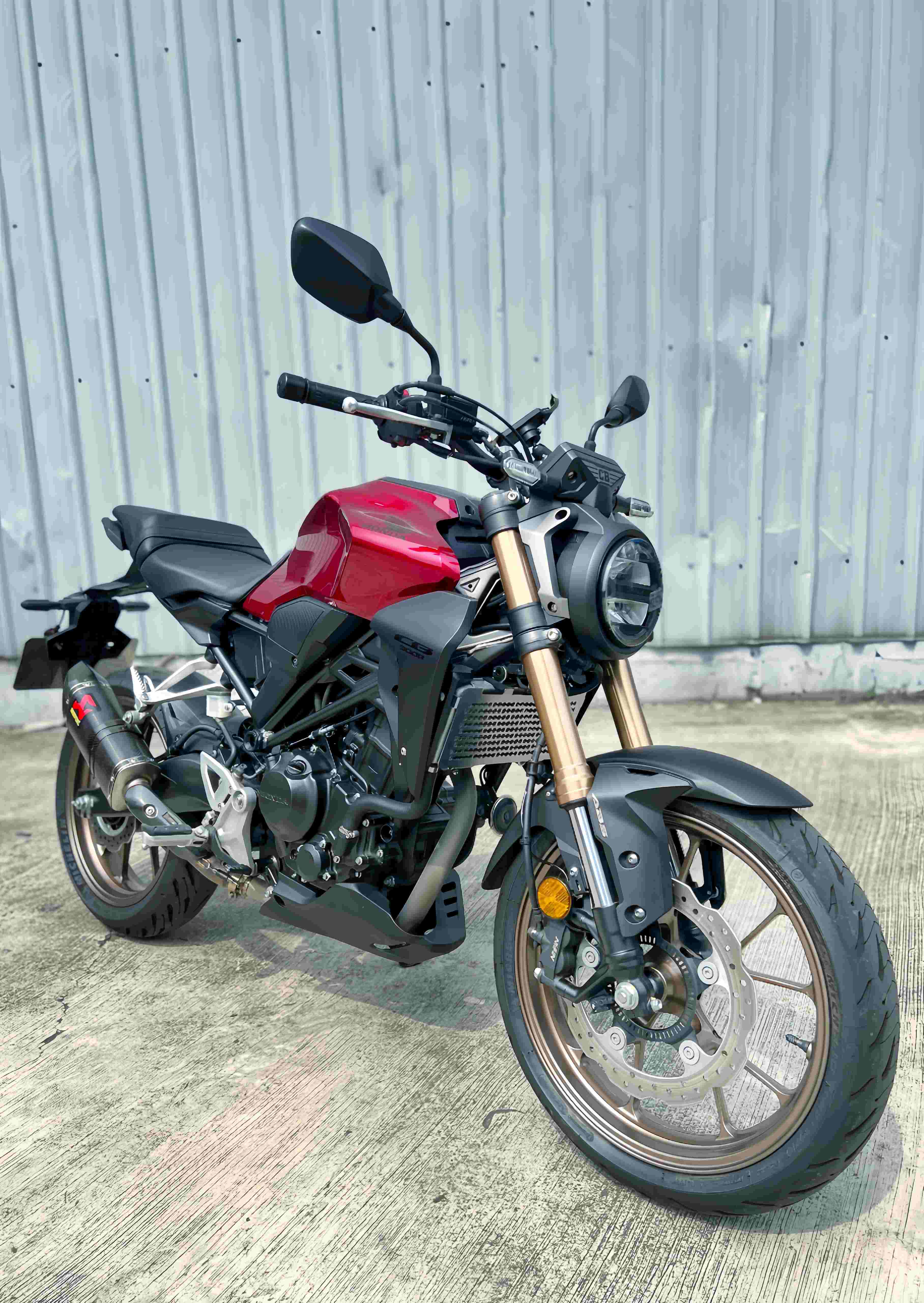 HONDA CB300R - 中古/二手車出售中 2020年 台本車 CB300R 正蠍管 前後行車紀錄器 原漆 無事故 | 阿宏大型重機買賣