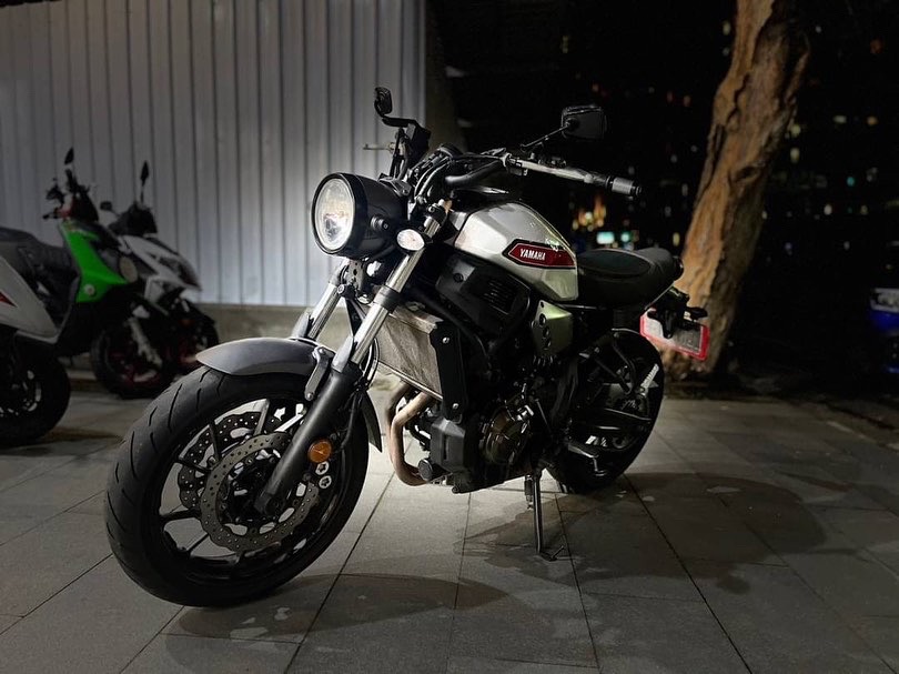 YAMAHA XSR700 - 中古/二手車出售中 GEARS前叉內管 行車記錄器 小資族二手重機買賣 | 小資族二手重機買賣