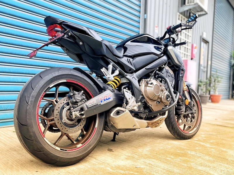 HONDA CB650R - 中古/二手車出售中 黑色系 原廠快排 視覺改裝 小資族二手重機買賣 | 小資族二手重機買賣