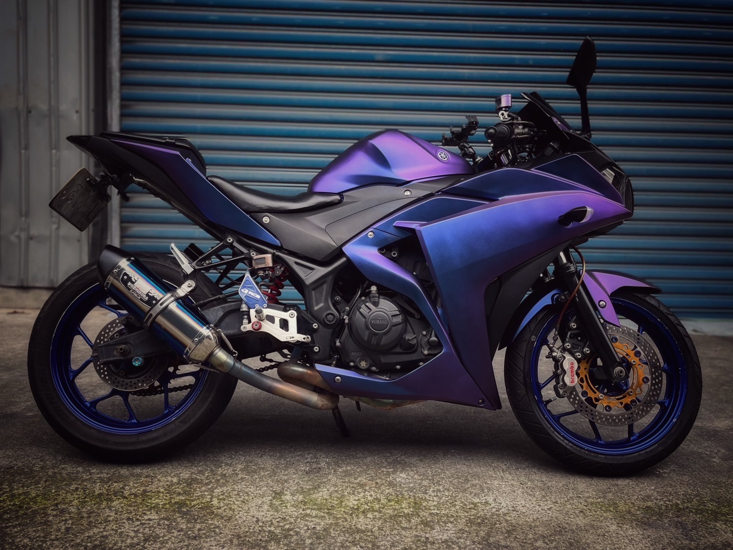 YAMAHA YZF-R3 - 中古/二手車出售中 R3 變色龍車殼 YSS後避震 Brembo卡鉗眾多改裝 小資族二手重機買賣 | 小資族二手重機買賣