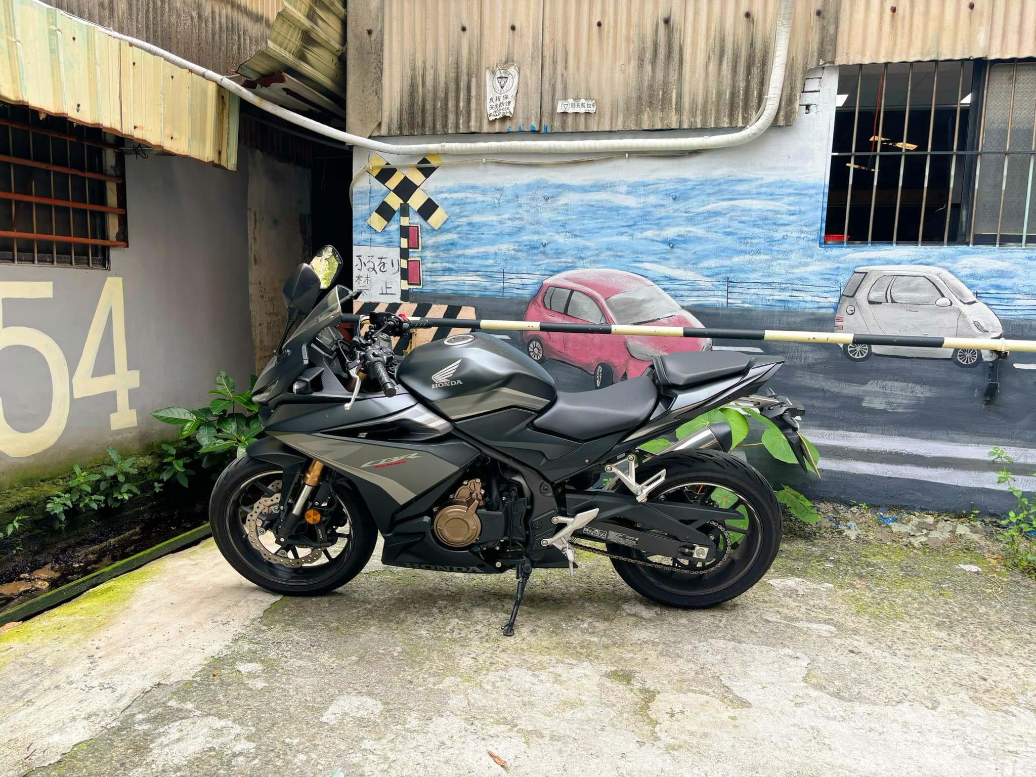 HONDA CBR500R - 中古/二手車出售中 HONDA CBR500R 倒叉 雙碟版 台本車 | 個人自售