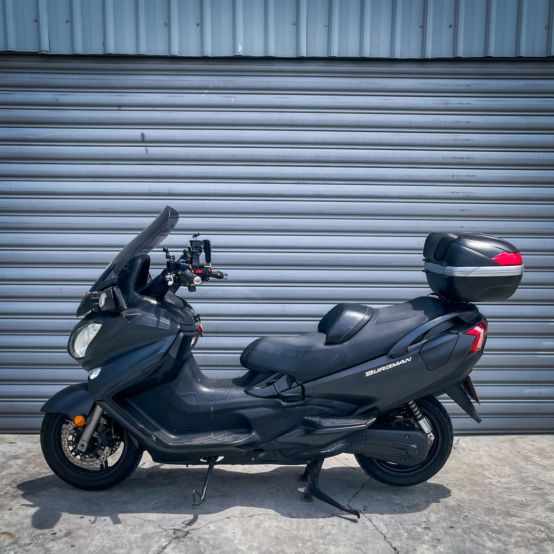 SUZUKI Burgman650 - 中古/二手車出售中 2015 Suzuki bugerman | 繪馬重型機車股份有限公司