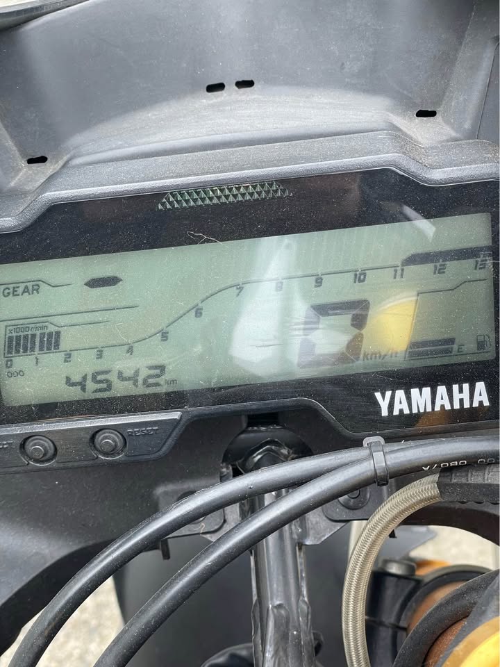 YAMAHA YZF-R15 - 中古/二手車出售中 重機仁大叔-售YAMAHA R15V倒叉 | 個人自售