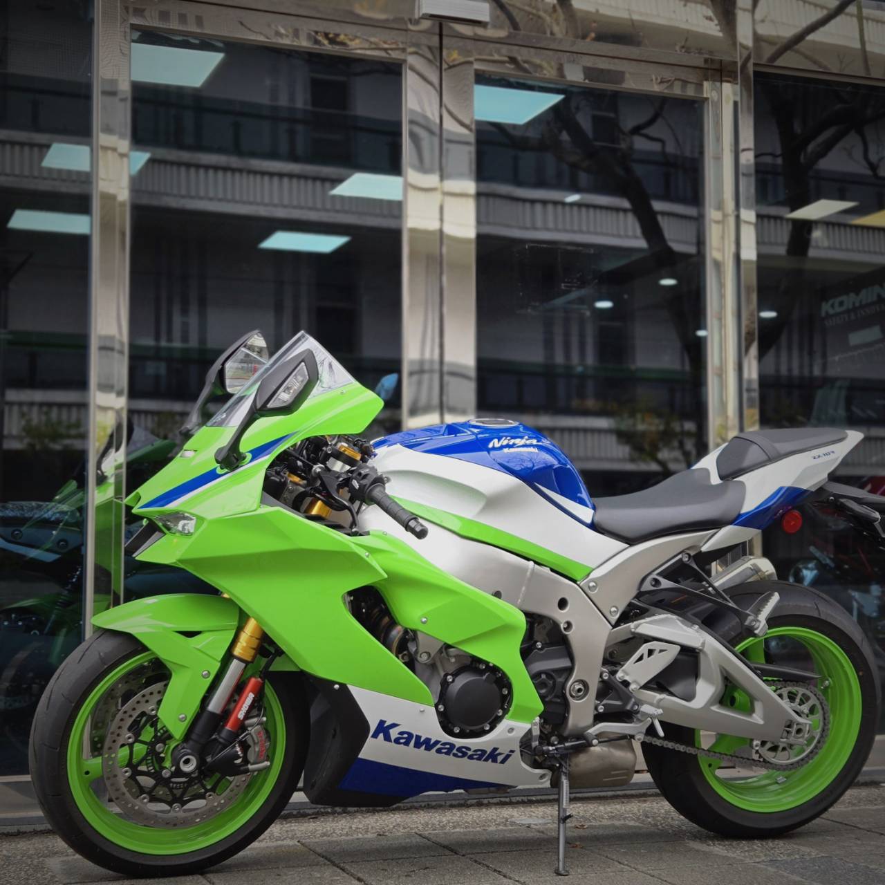 KAWASAKI NINJA ZX-10R - 中古/二手車出售中 Kawasaki ZX-10R 40th Anniversary特仕款 2024出廠 內湖柏霖動機 原廠經銷保固 歡迎來電詳詢 | 個人自售