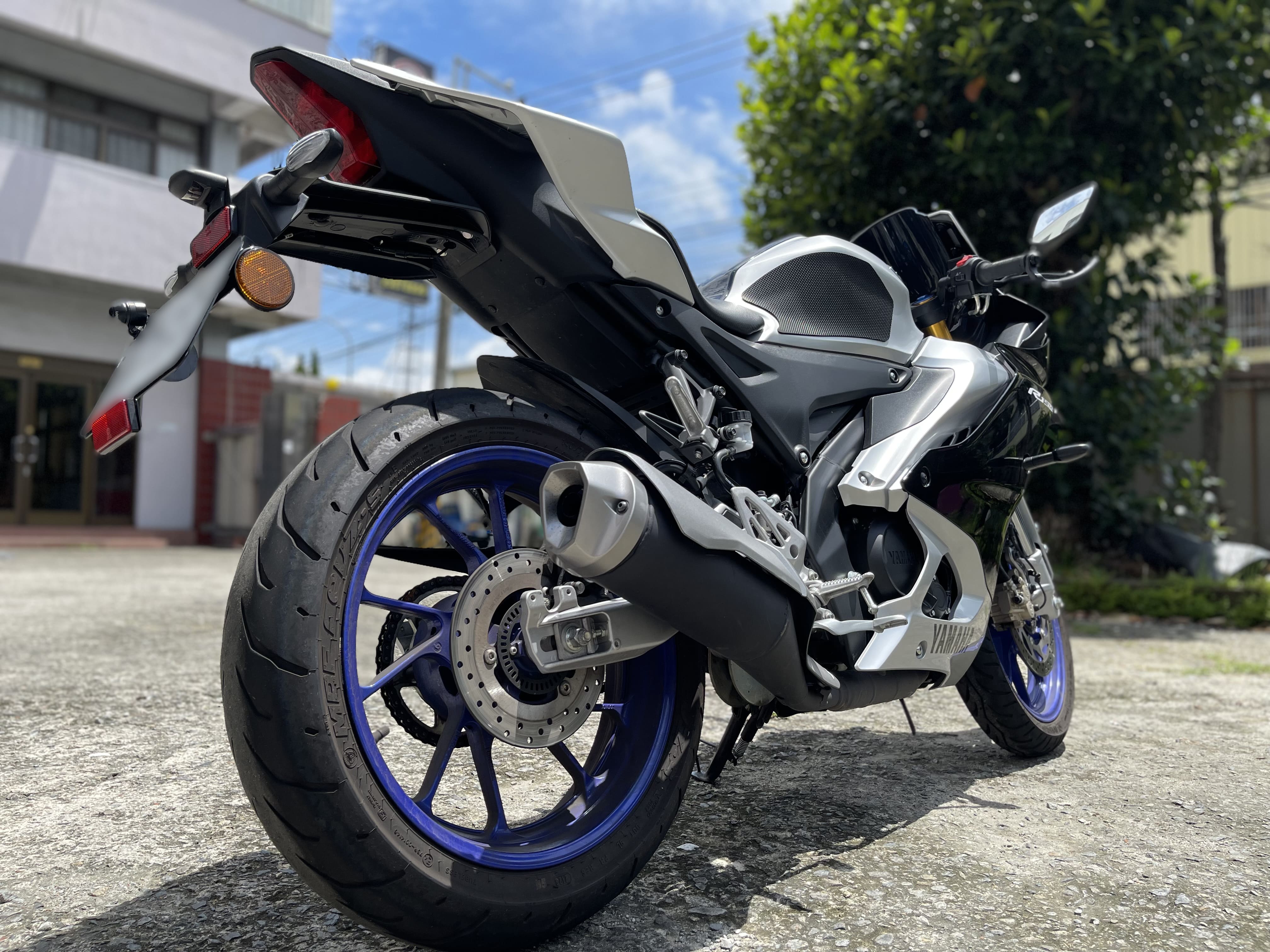 YAMAHA YZF-R15 - 中古/二手車出售中 2023年 YAMAHA YZF-R15M/0元交車/分期貸款/車換車/線上賞車/到府交車 | 翊帆重車-Queena