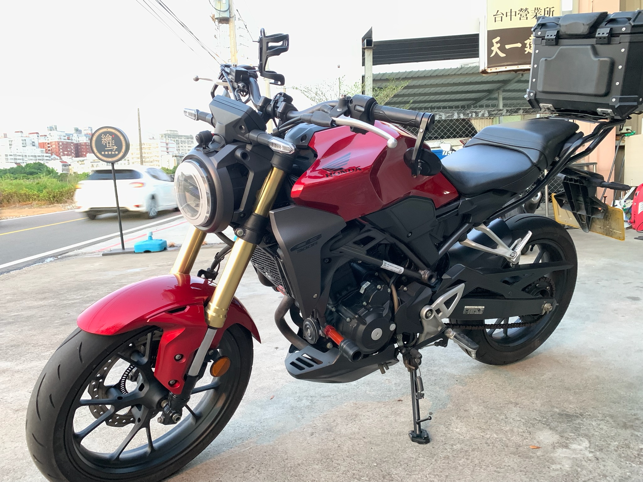 【繪馬輕重型機車】HONDA CB300R - 「Webike-摩托車市」 2022 HONDA CB300r