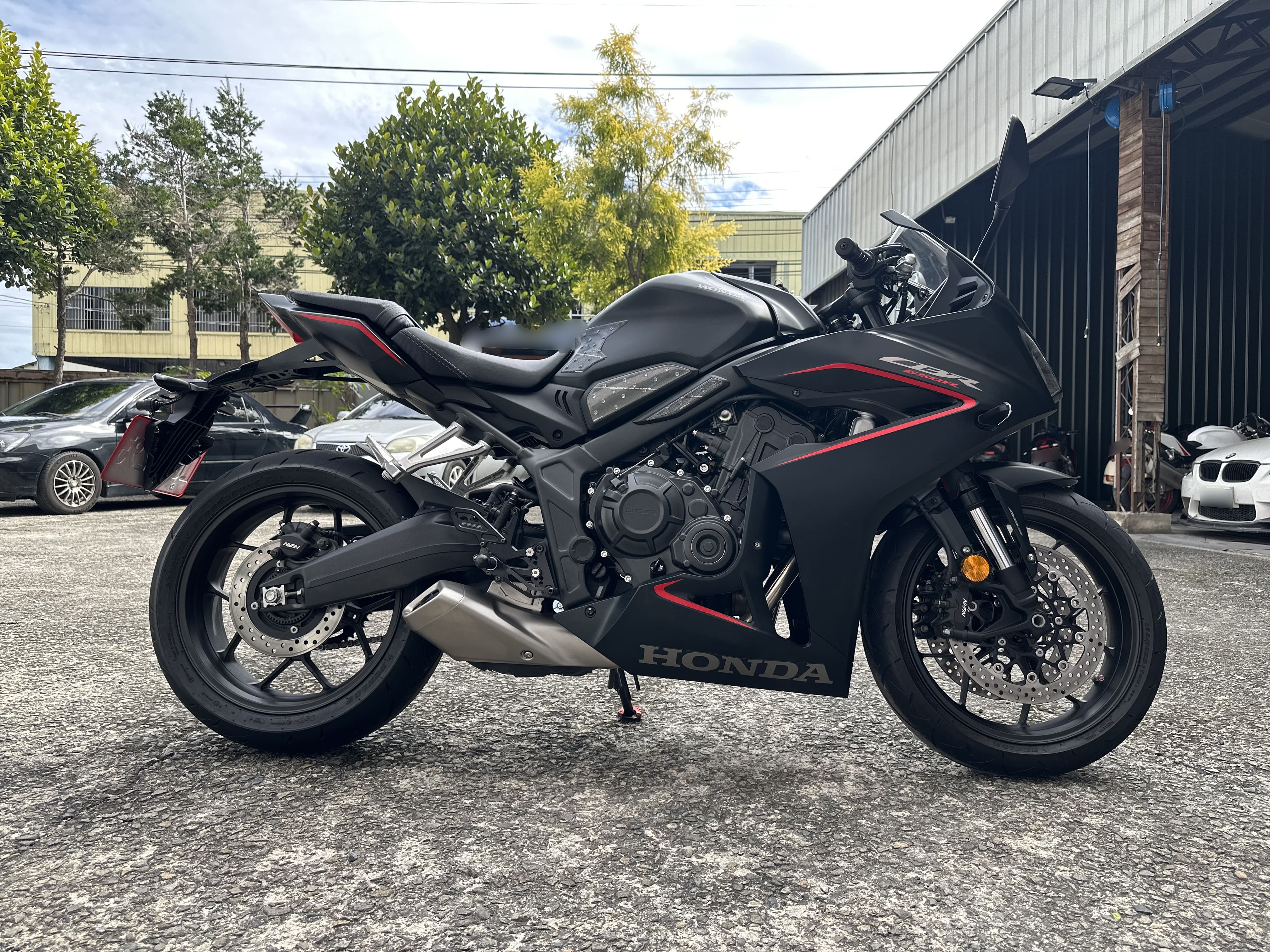 HONDA CBR650R - 中古/二手車出售中 2024年 HONDA CBR650R/0元交車/分期貸款/車換車/線上賞車/到府交車 | 翊帆國際重車