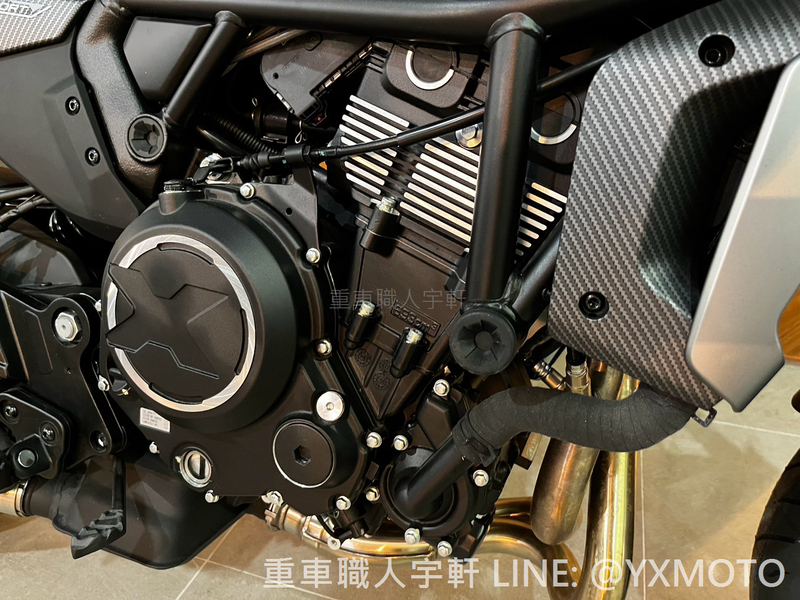 CFMOTO 700CL-X SPORT新車出售中 【重車職人宇軒】CFMOTO 700CL-X SPORT 白黑 春風 總代理公司車 零利率實施中! | 重車銷售職人-宇軒 (敏傑)