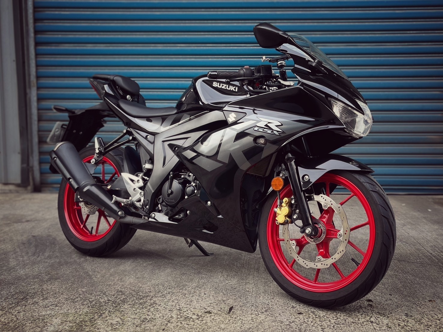 SUZUKI GSX-R150 - 中古/二手車出售中 GSX-R150 黑色系 基本改裝 小資族二手重機買賣 | 小資族二手重機買賣