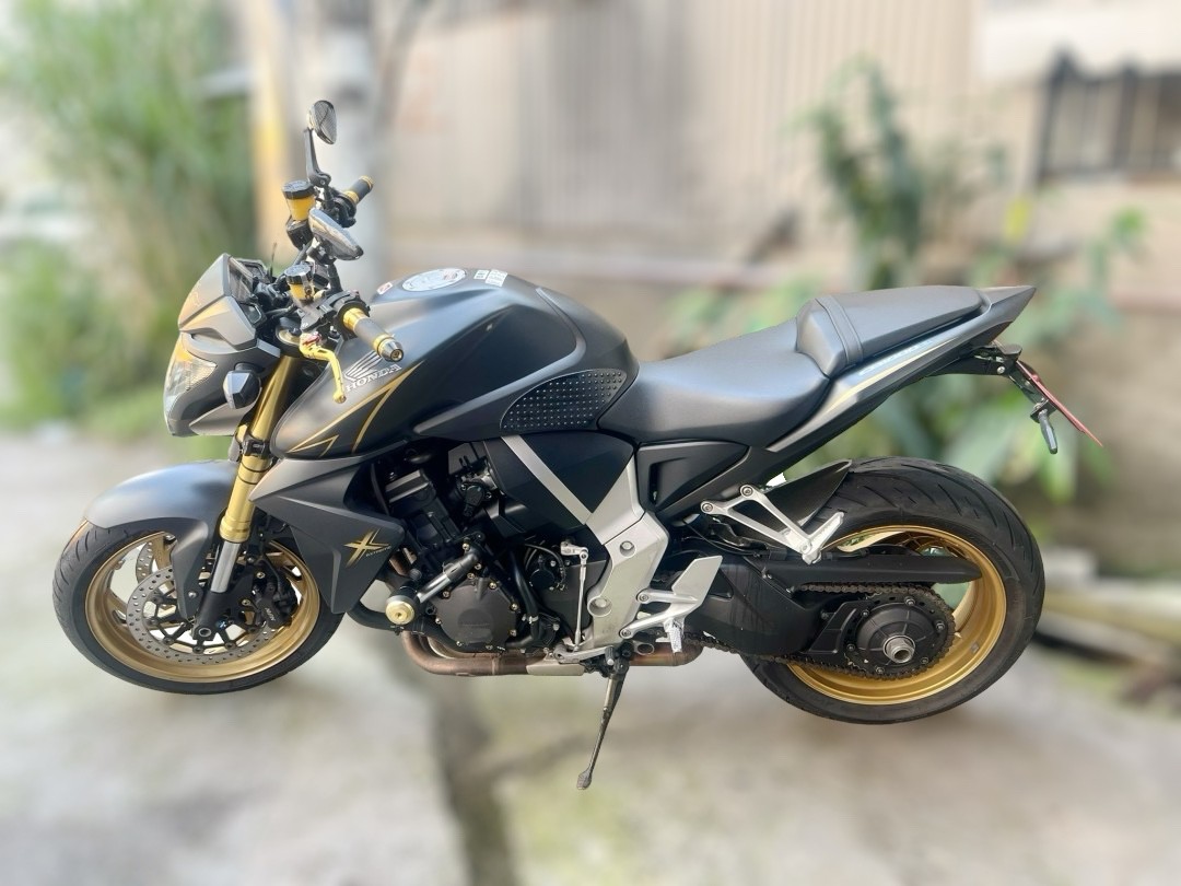 HONDA CB1000R - 中古/二手車出售中 HONDA CB1000R  協助分期、託運、換車補貼、代償結清 Line ID:@q0984380388 | 小菜輕重機