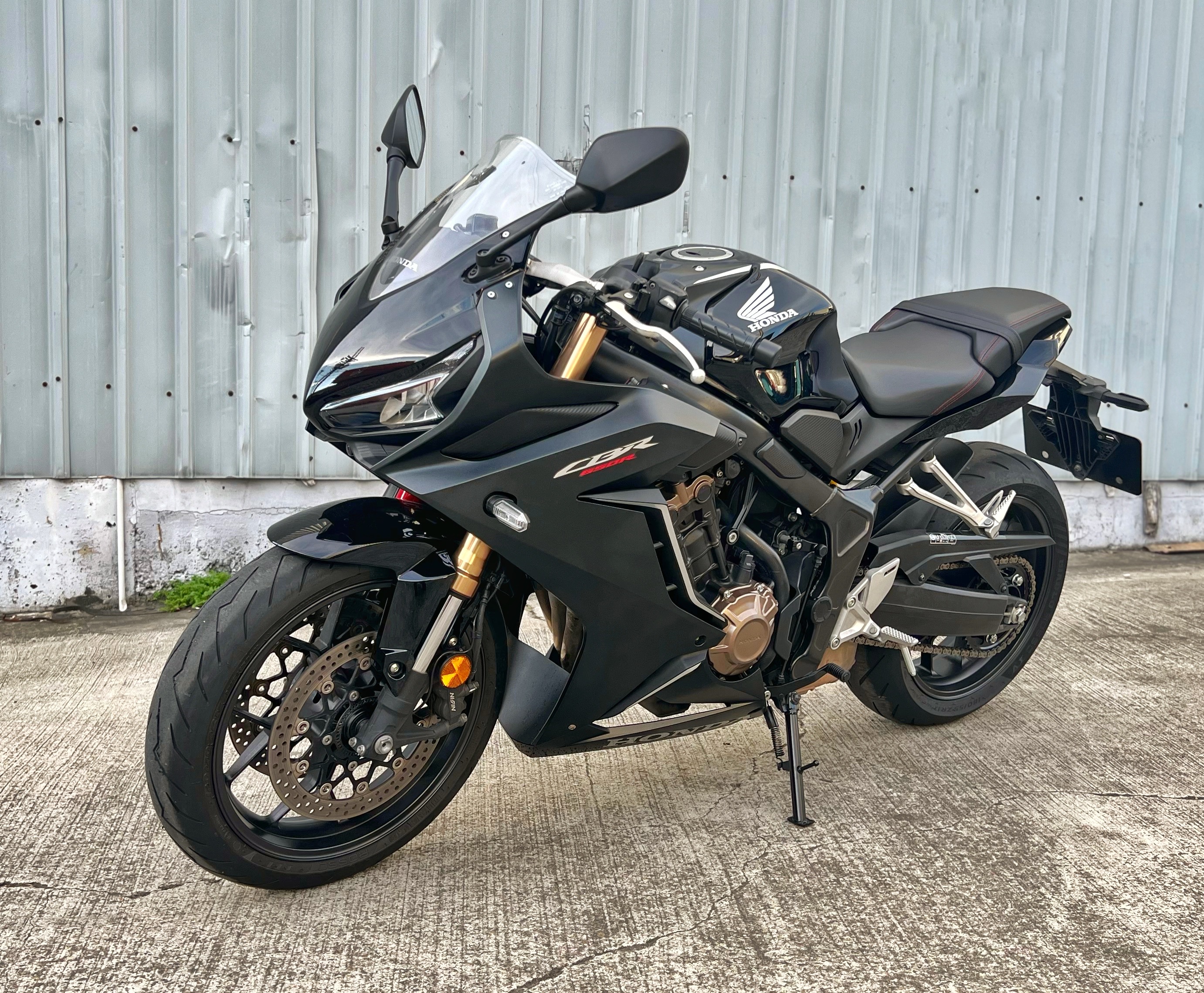 HONDA CBR650R - 中古/二手車出售中 2021年 台本車 CBR650R 黑色系 一手 無摔 無事故 阿宏大型重機買賣 | 阿宏大型重機買賣