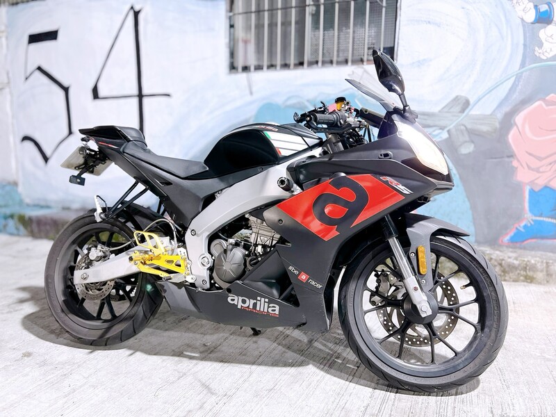 【大蔡】APRILIA RS4 125 - 「Webike-摩托車市」 Aprilia RS4 125 ABS