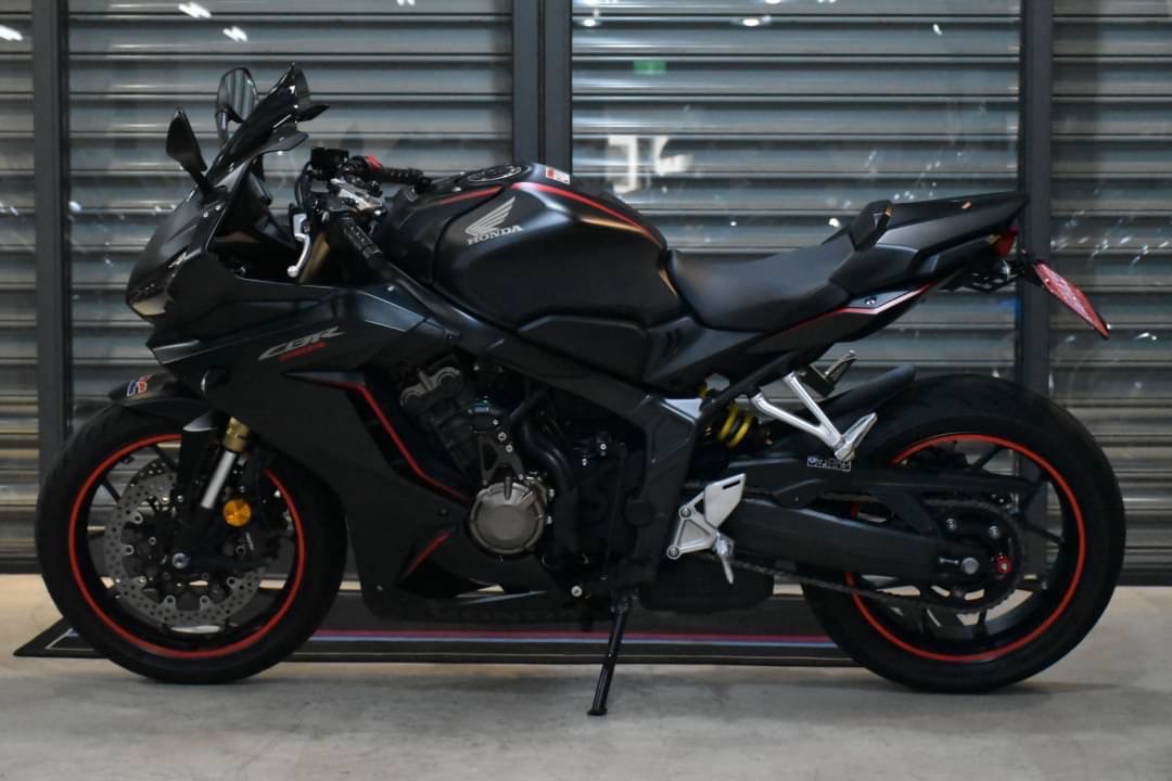 HONDA CBR650R - 中古/二手車出售中 黑色系 原裝無事故 小資族二手重機買賣 | 小資族二手重機買賣