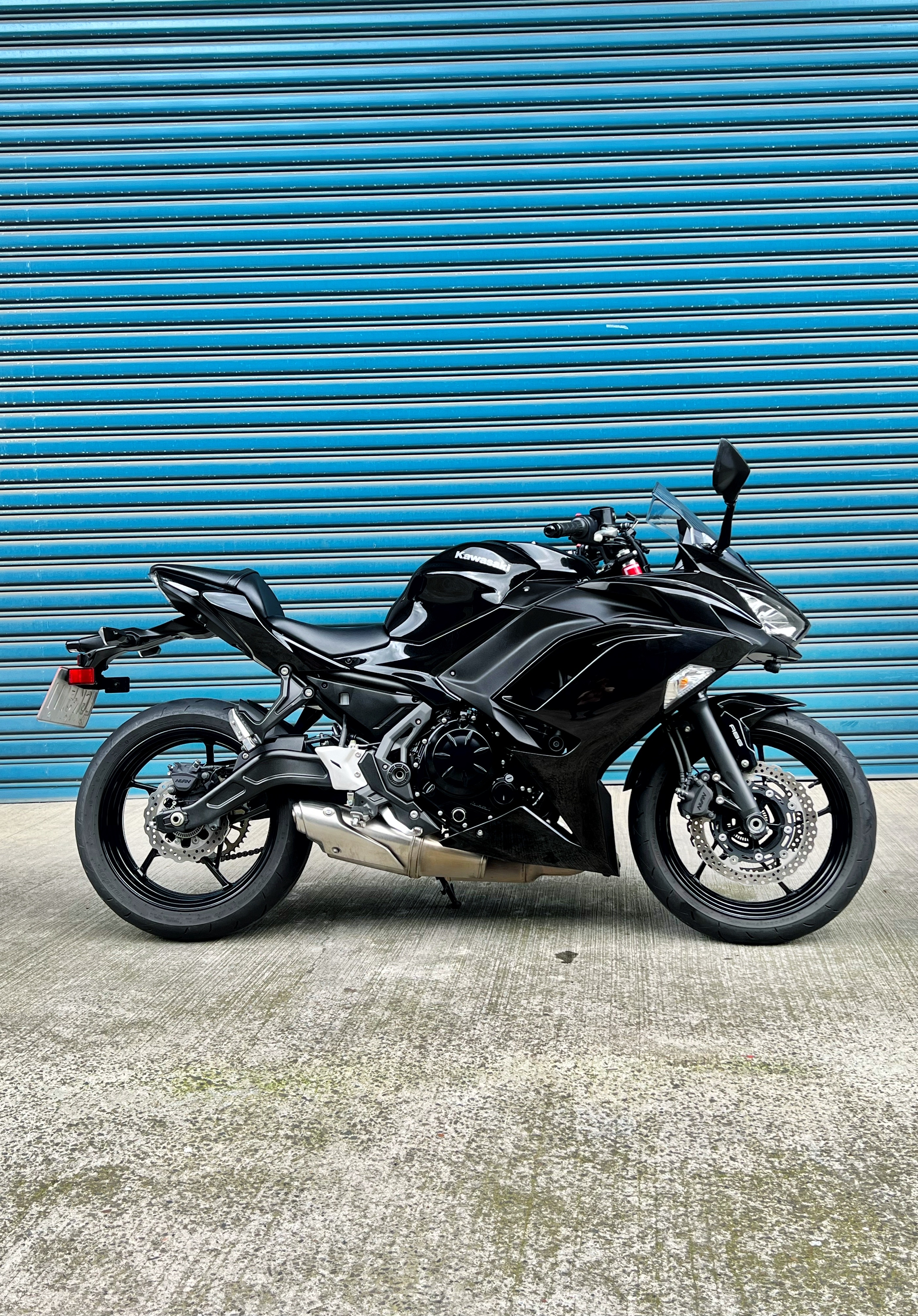 KAWASAKI NINJA650 - 中古/二手車出售中 2021年 NINJA650 黑色系 基本改 前後行車紀錄器 無摔 無事故 | 阿宏大型重機買賣