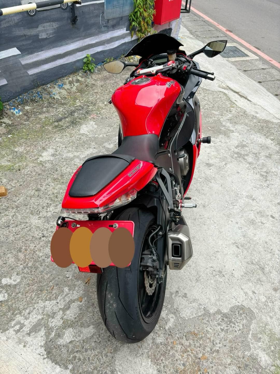 KAWASAKI NINJA ZX-10R - 中古/二手車出售中 KAWASAKI ZX10R | 個人自售