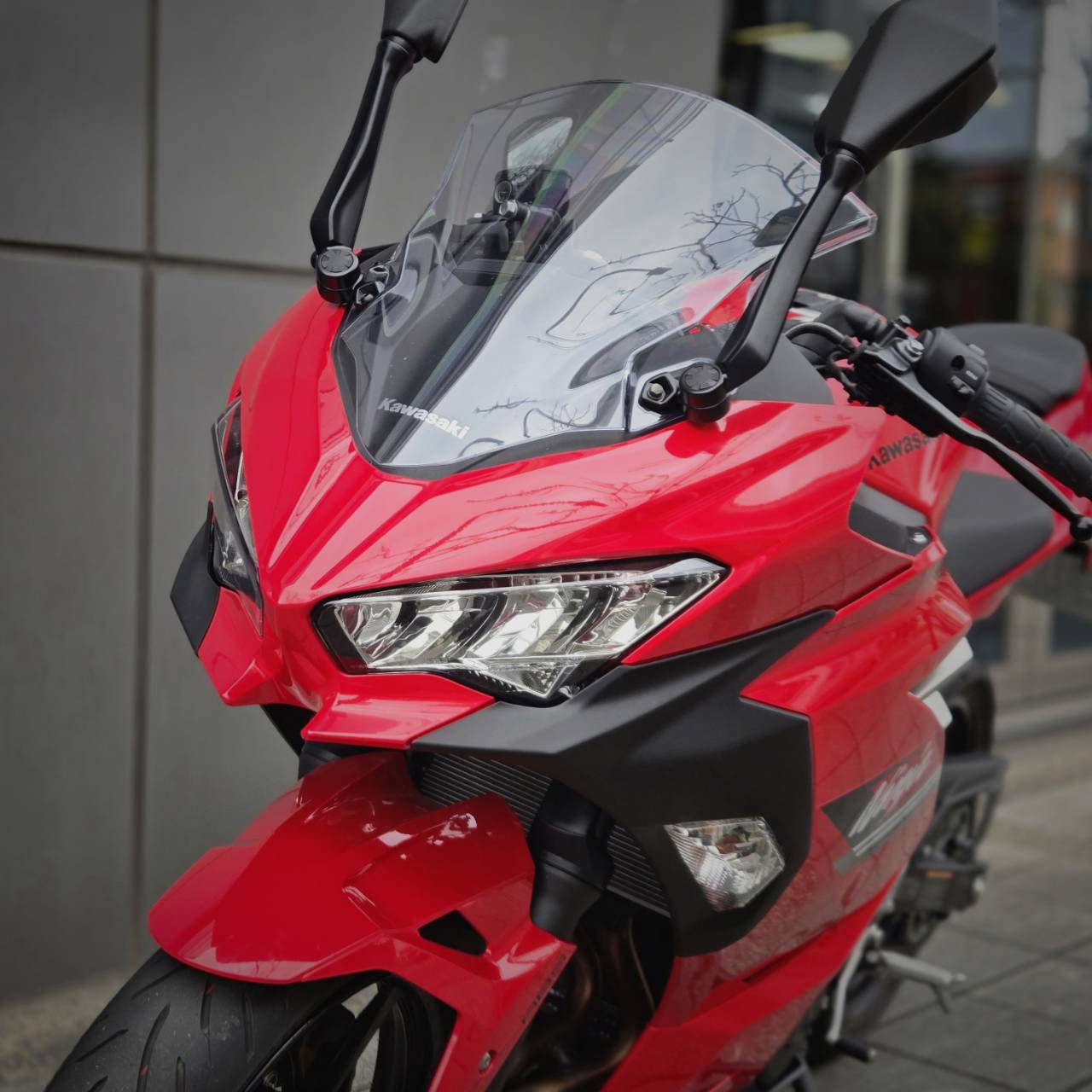 KAWASAKI NINJA400 - 中古/二手車出售中 Kawasaki NInja400 ABS 2023 炙熱紅 超讚車況 保證里程無調錶 歡迎賞車鑑定 內湖川崎展示中心 | 個人自售