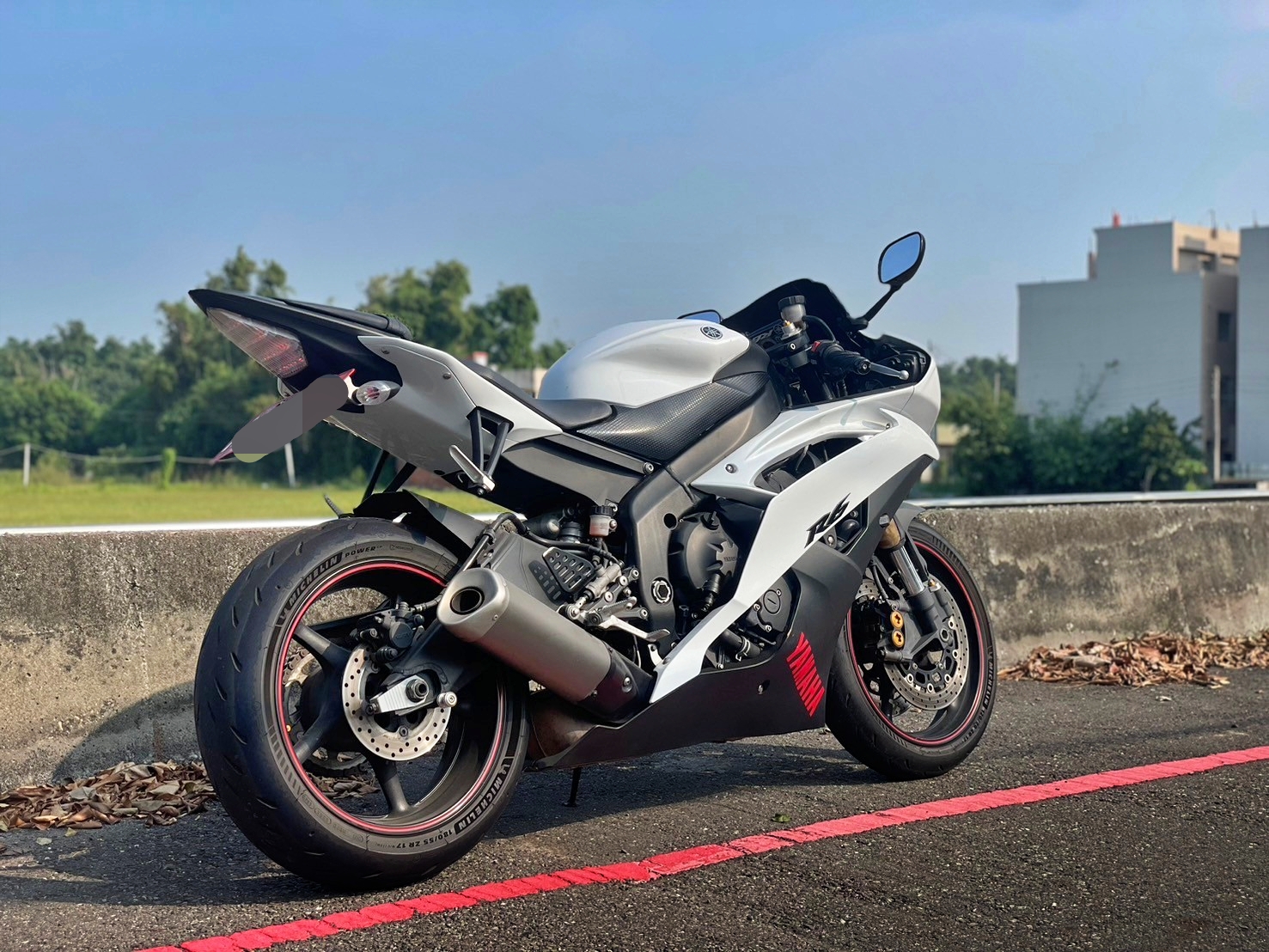 YAMAHA YZF-R6 - 中古/二手車出售中 原廠殼 無摔無調錶 超美白R6 | 武士重機-阿良