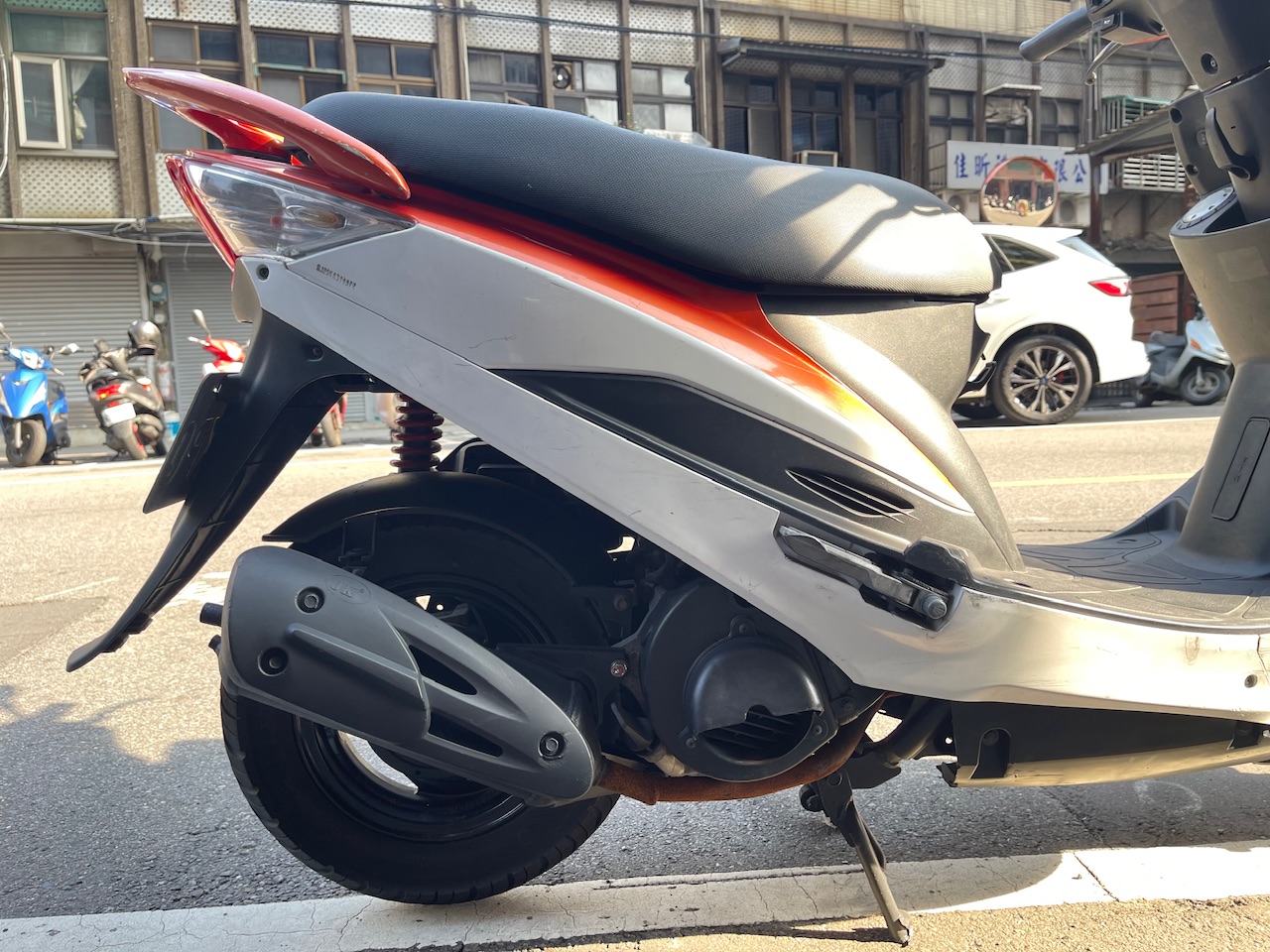 光陽 GP 125 - 中古/二手車出售中 賣光陽代步GP 125 2014年 碟剎 ，全車原廠原漆無改裝，現況出售，通勤、買菜、接送、外送代步可以考慮喔～ | 個人自售