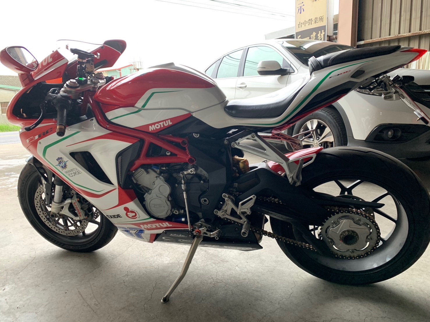 MV AGUSTA F3-800 - 中古/二手車出售中 超便宜售！2013 MV  F3 800 ！全車剛大保養完成！ 該換的都換了！ | 繪馬輕重型機車