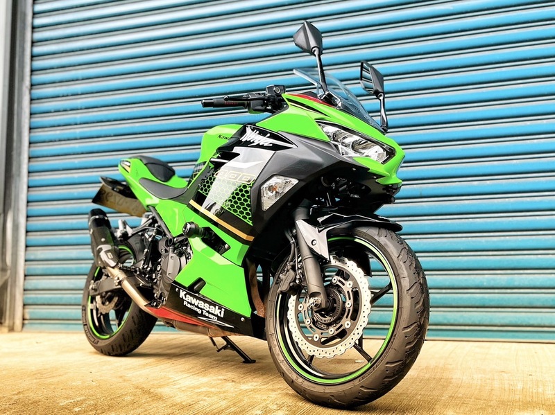 KAWASAKI NINJA400 - 中古/二手車出售中 改裝排氣管 W!ZH腳踏後移 行車記錄器 小資族二手重機買賣 | 小資族二手重機買賣